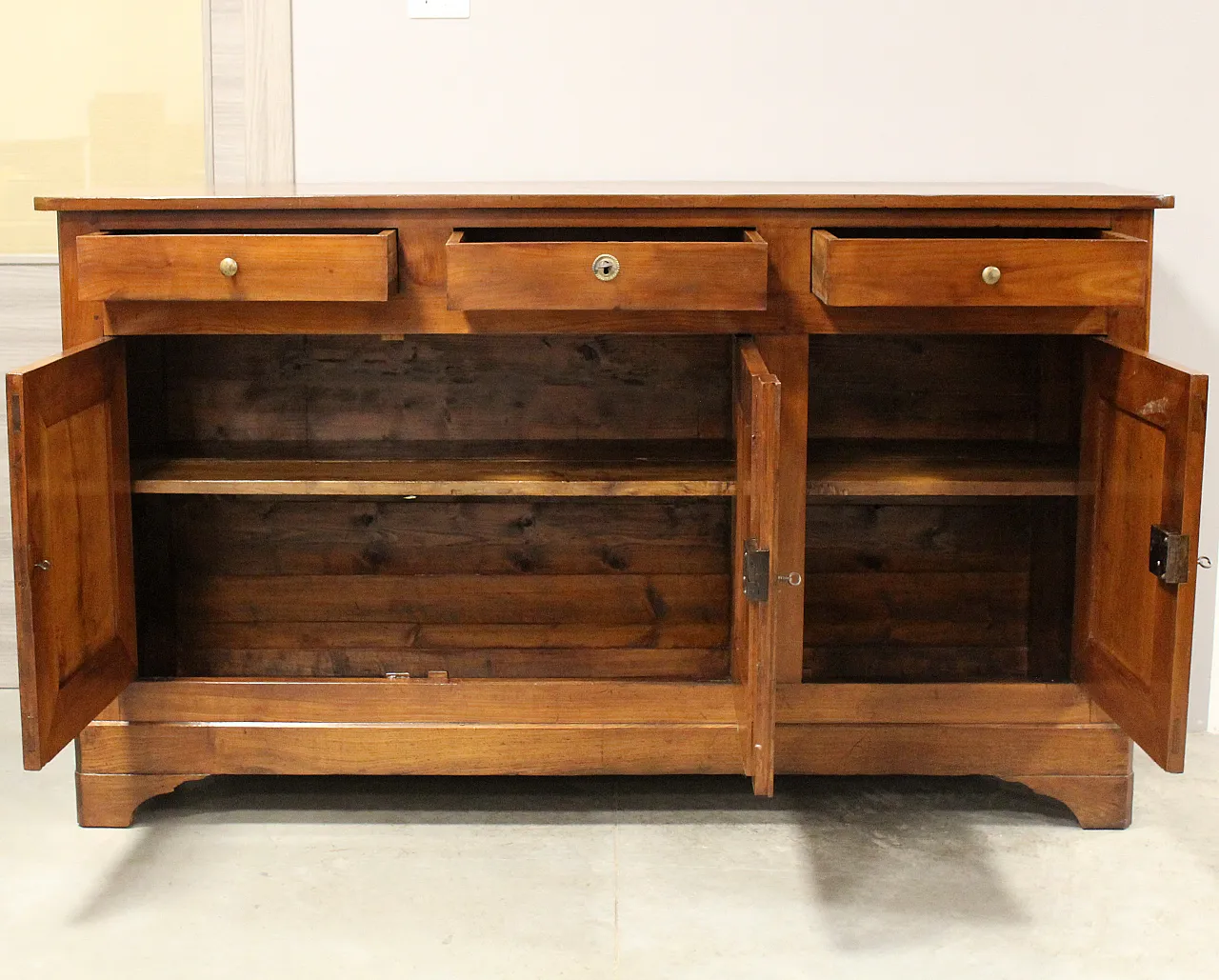 Sideboard 3 ante luigi Filippo in cherry, 19th century 4