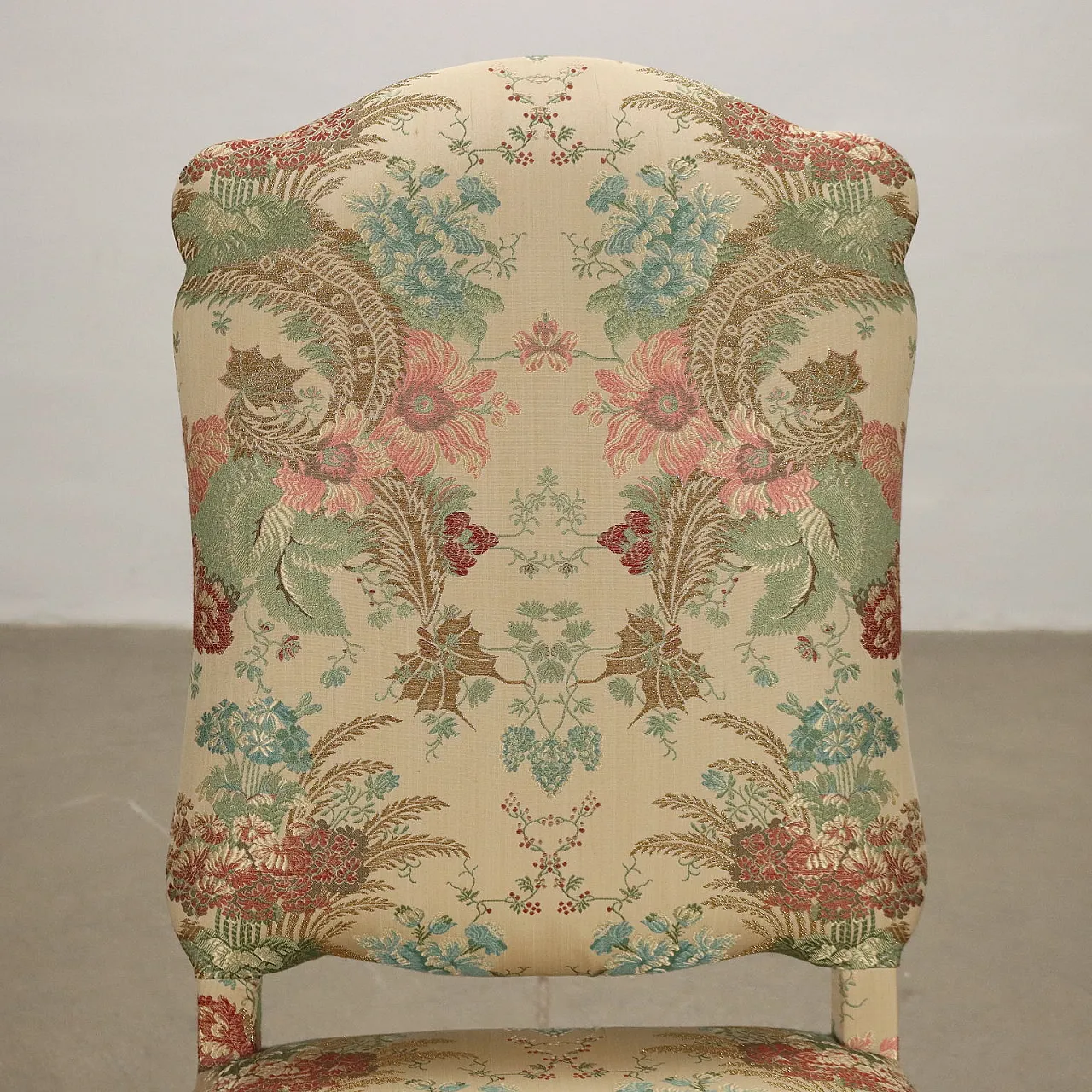 Pair of Barocchetto wood and fabric chairs, mid-18th century 3