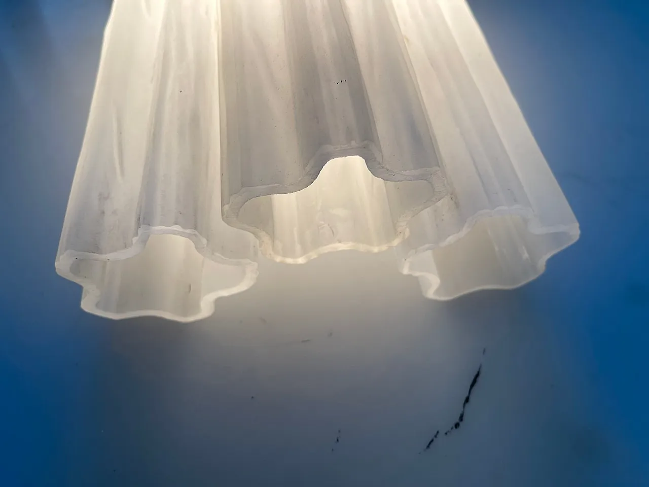 Coppia di applique Tronchi in vetro di Murano bianco latte, anni '70 2