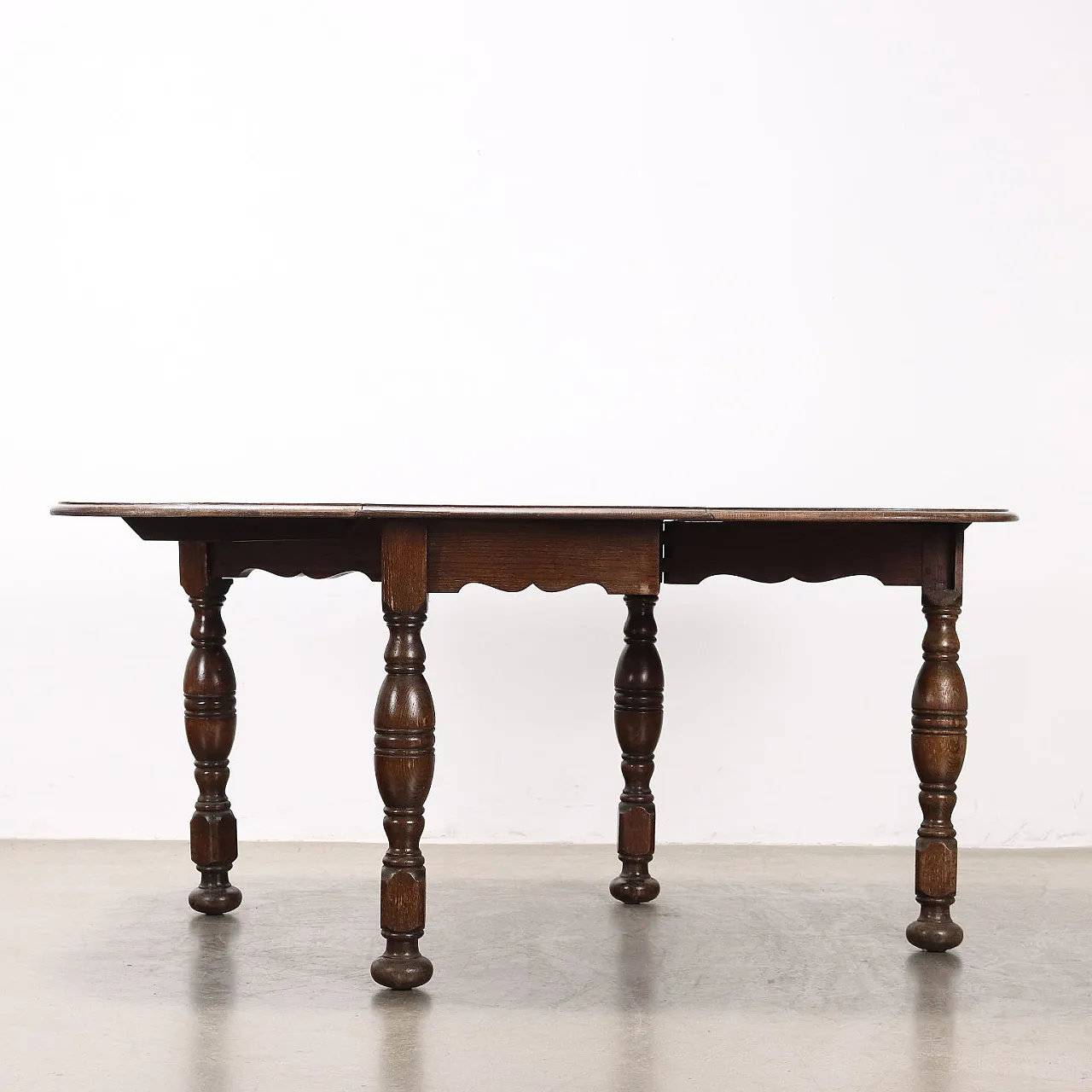 Extending table, 20th century 5