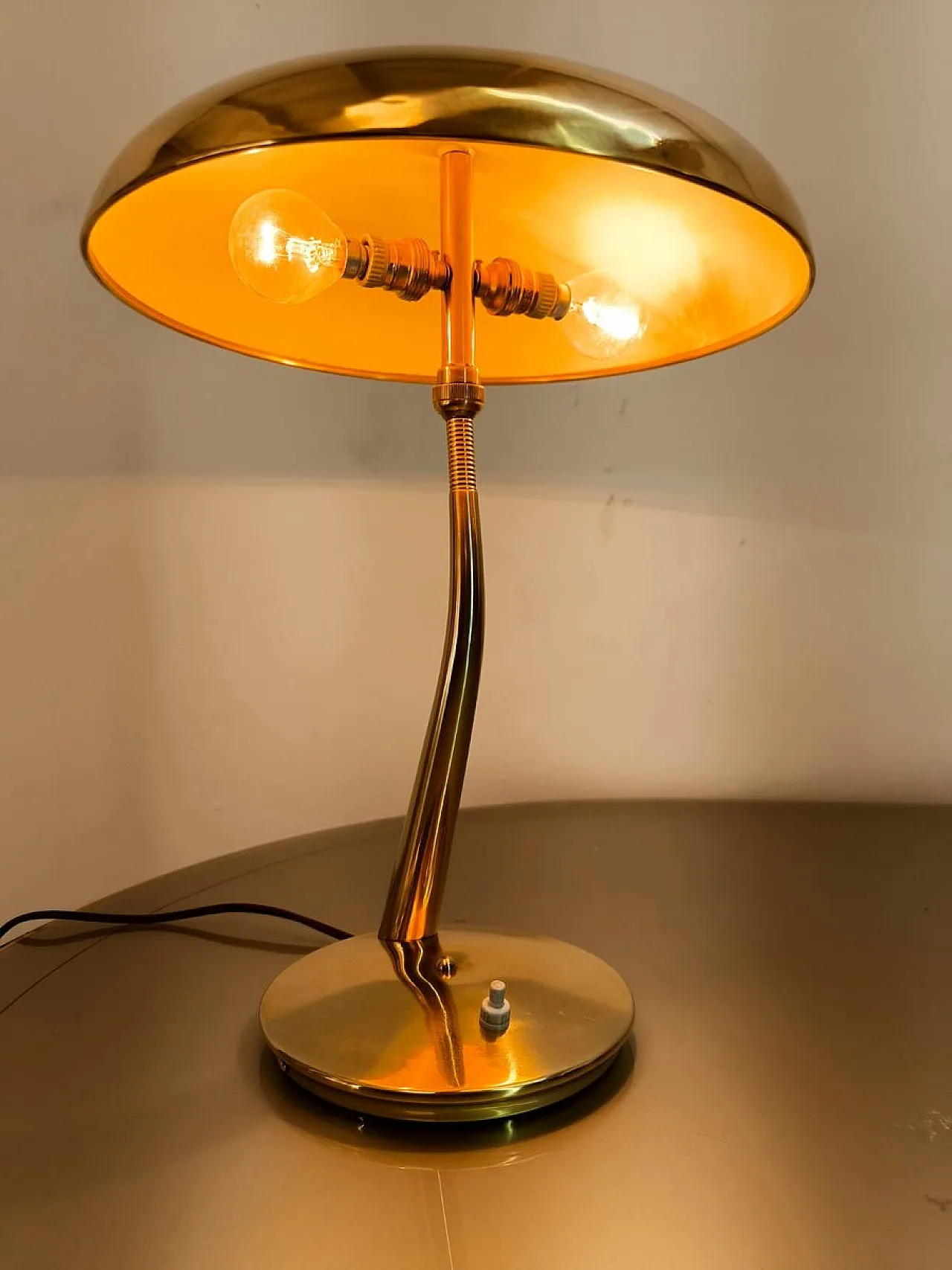 Lampada in ottone di Lumen Milano, anni '50 7