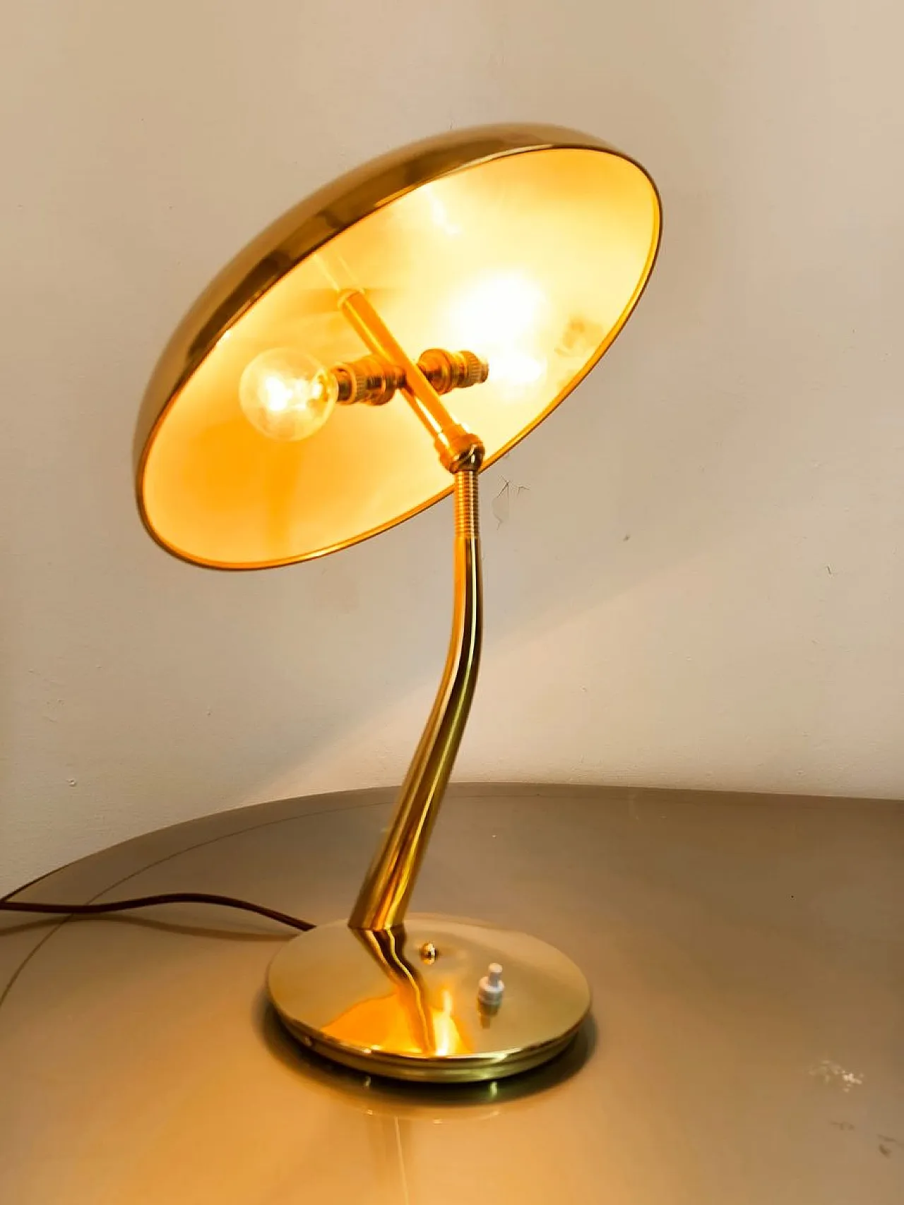 Lampada in ottone di Lumen Milano, anni '50 12