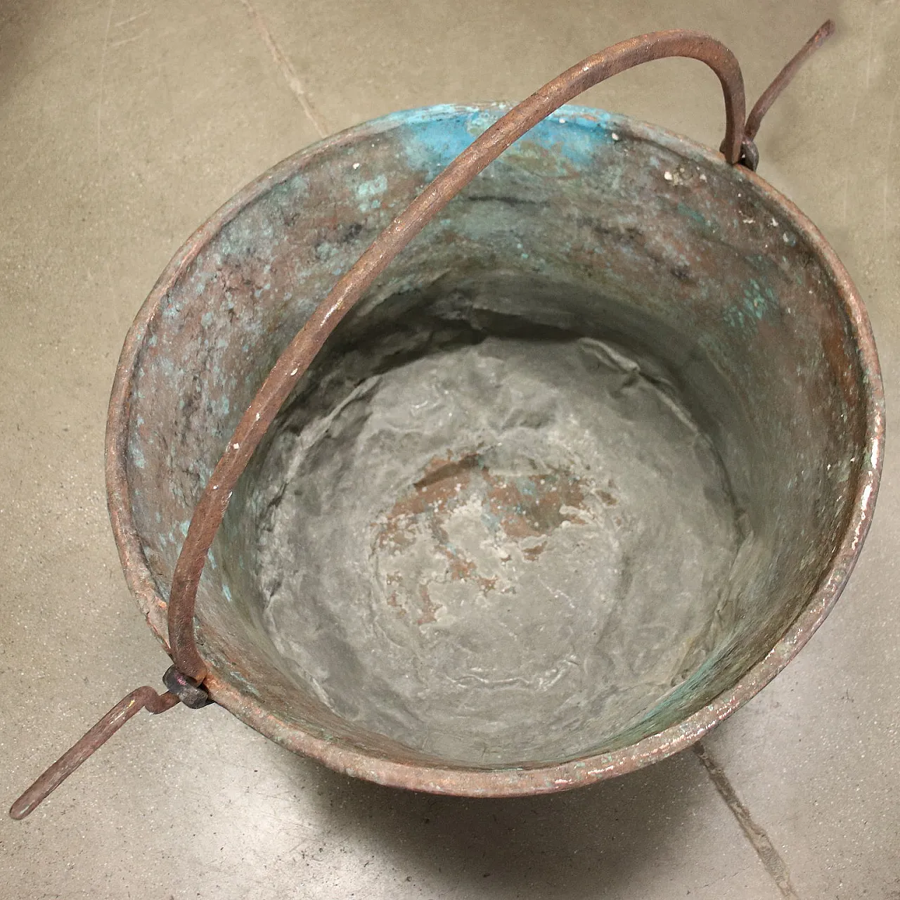 7 Copper pots and pans with handles 9