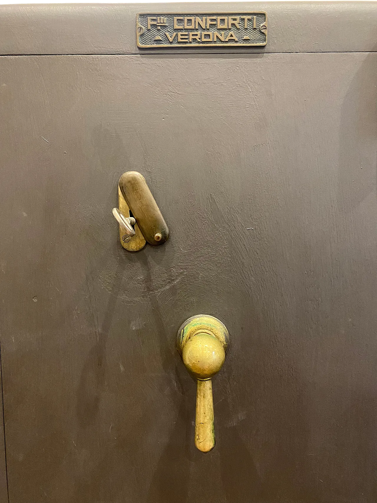 Safe by Conforti, 40s 5