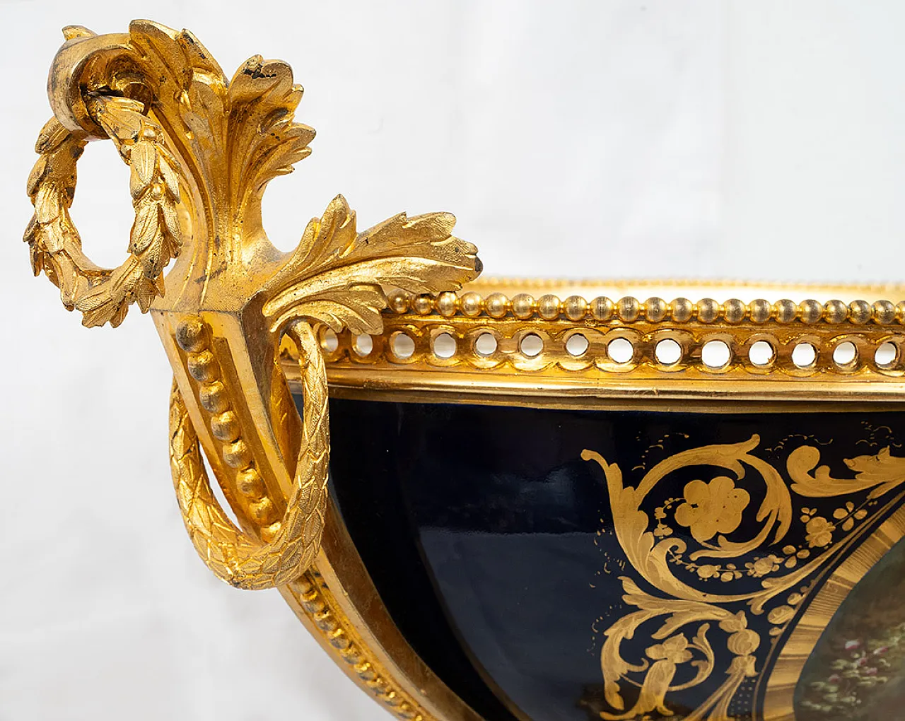 Napoleon III ceramic centerpiece polycromed by Sevres, 19th century 4