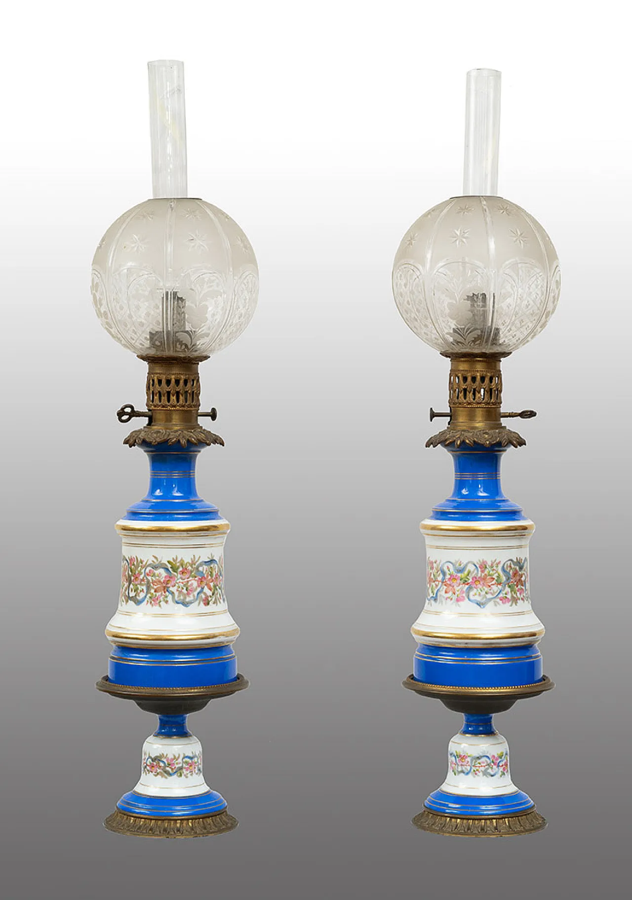 Coppia di lampade a petrolio Napoleone III in porcellana, '800 1