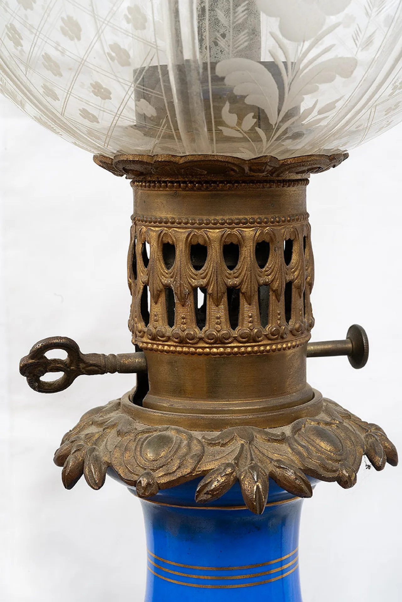 Coppia di lampade a petrolio Napoleone III in porcellana, '800 4