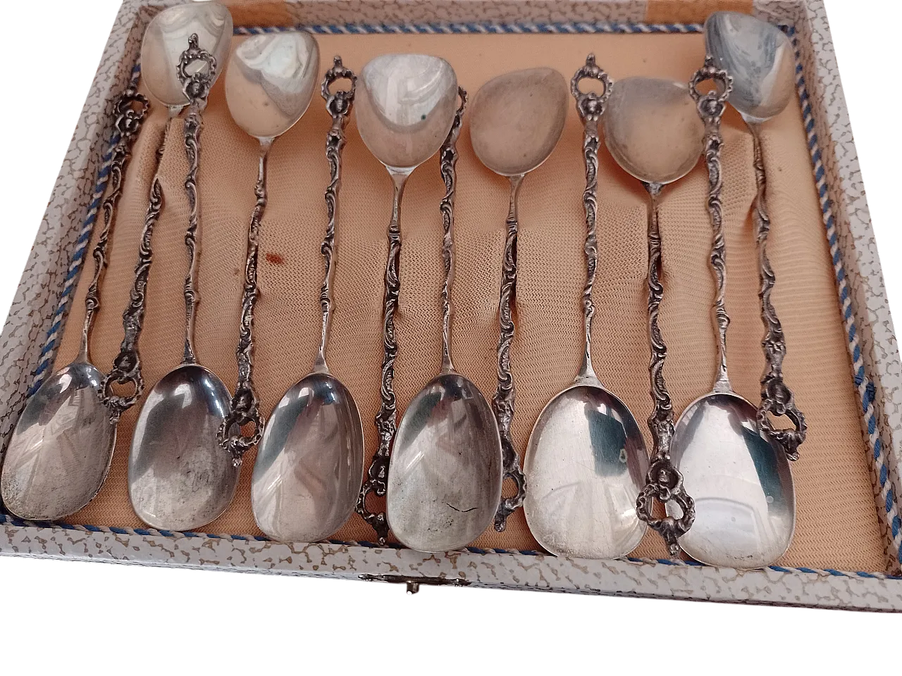 Servizio di cucchiaini in argento per 12 4