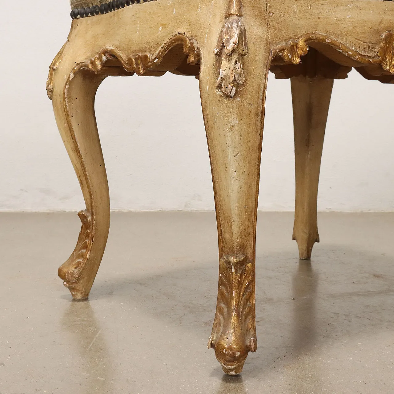 Coppia di Poufs in legno dorato e tessuto broccato, '800 4