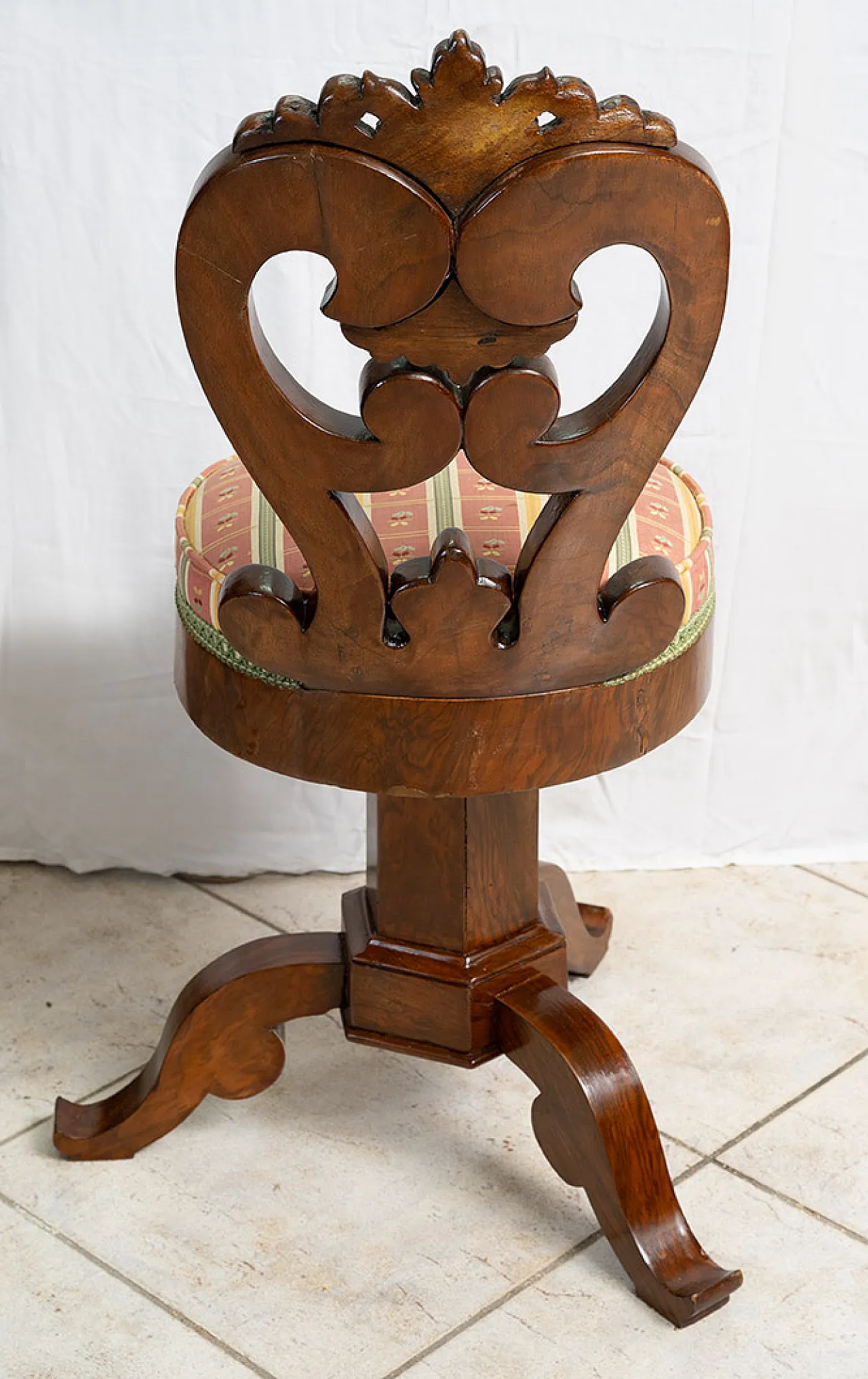 Poltroncina girevole Luigi Filippo Napoletana in piuma di mogano, '800 3