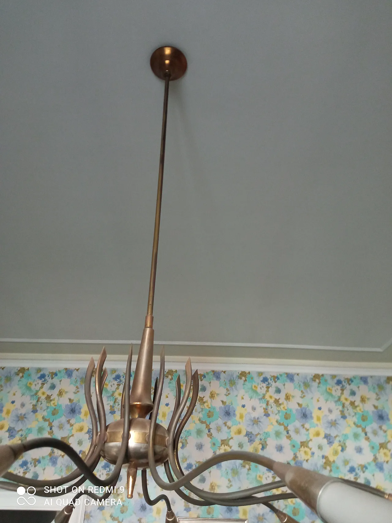 Lampadario vintage in ottone e vetro 8