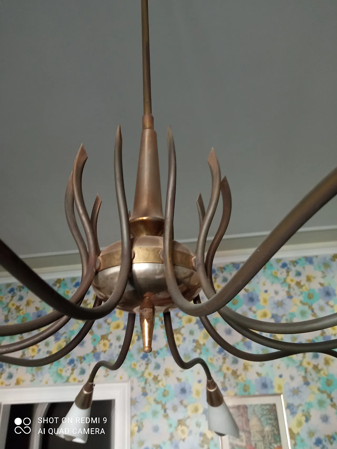 Lampadario vintage in ottone e vetro 9