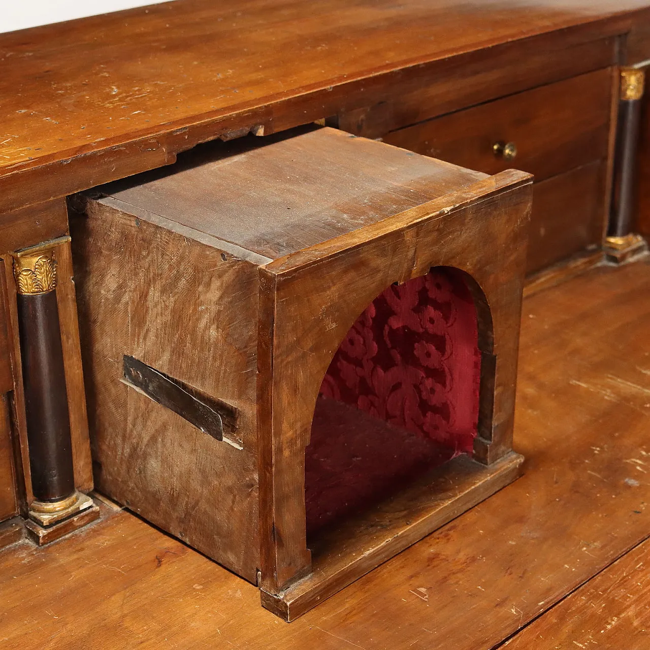 Empire walnut flap with plinth feet, early 19th century 6