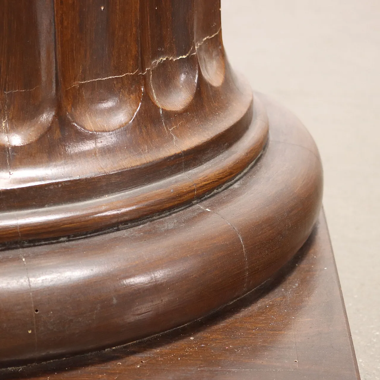 Mezza colonna Impero in pioppo laccato finto noce, inizio '800 4