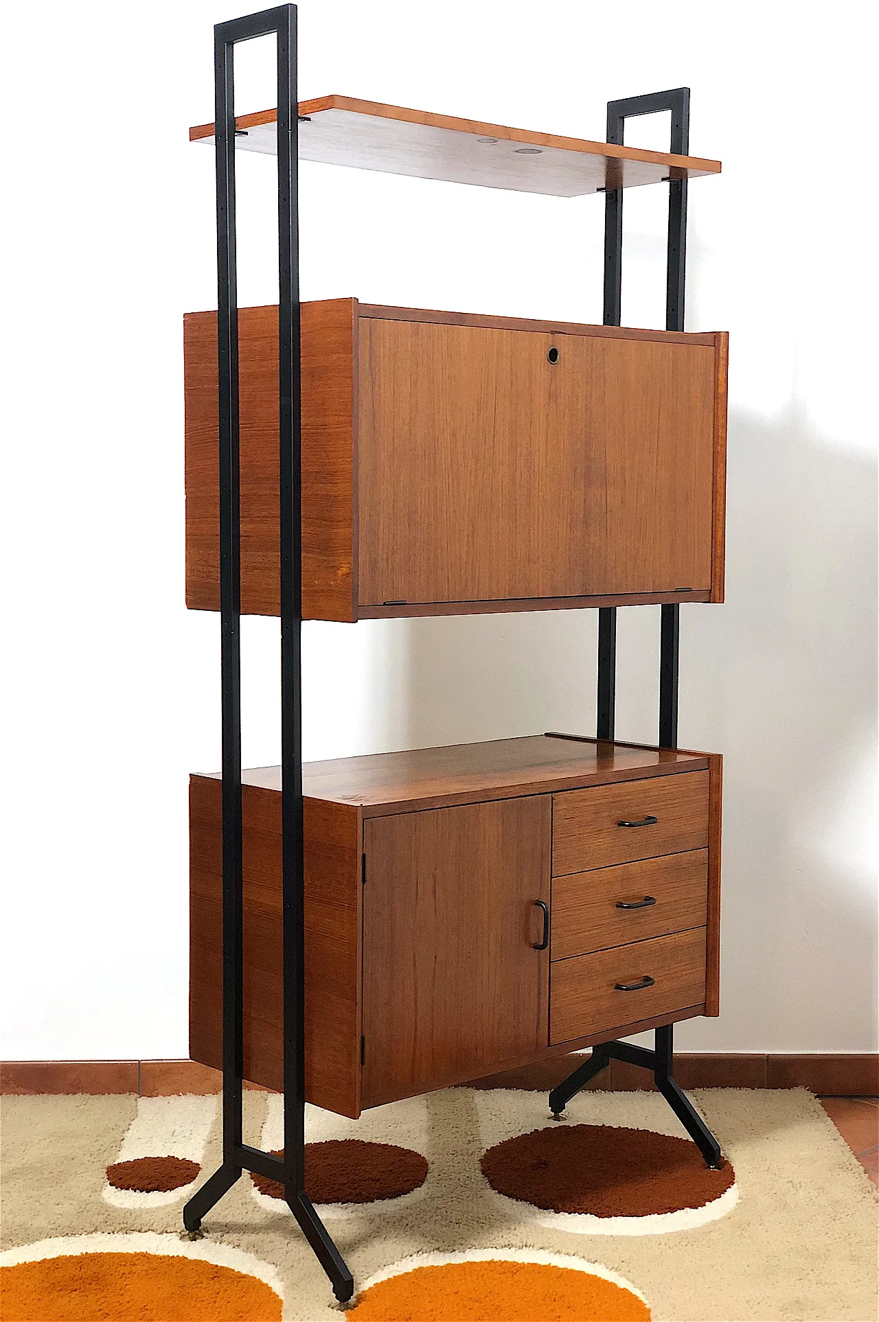 Bookshop with one span, 60s 10