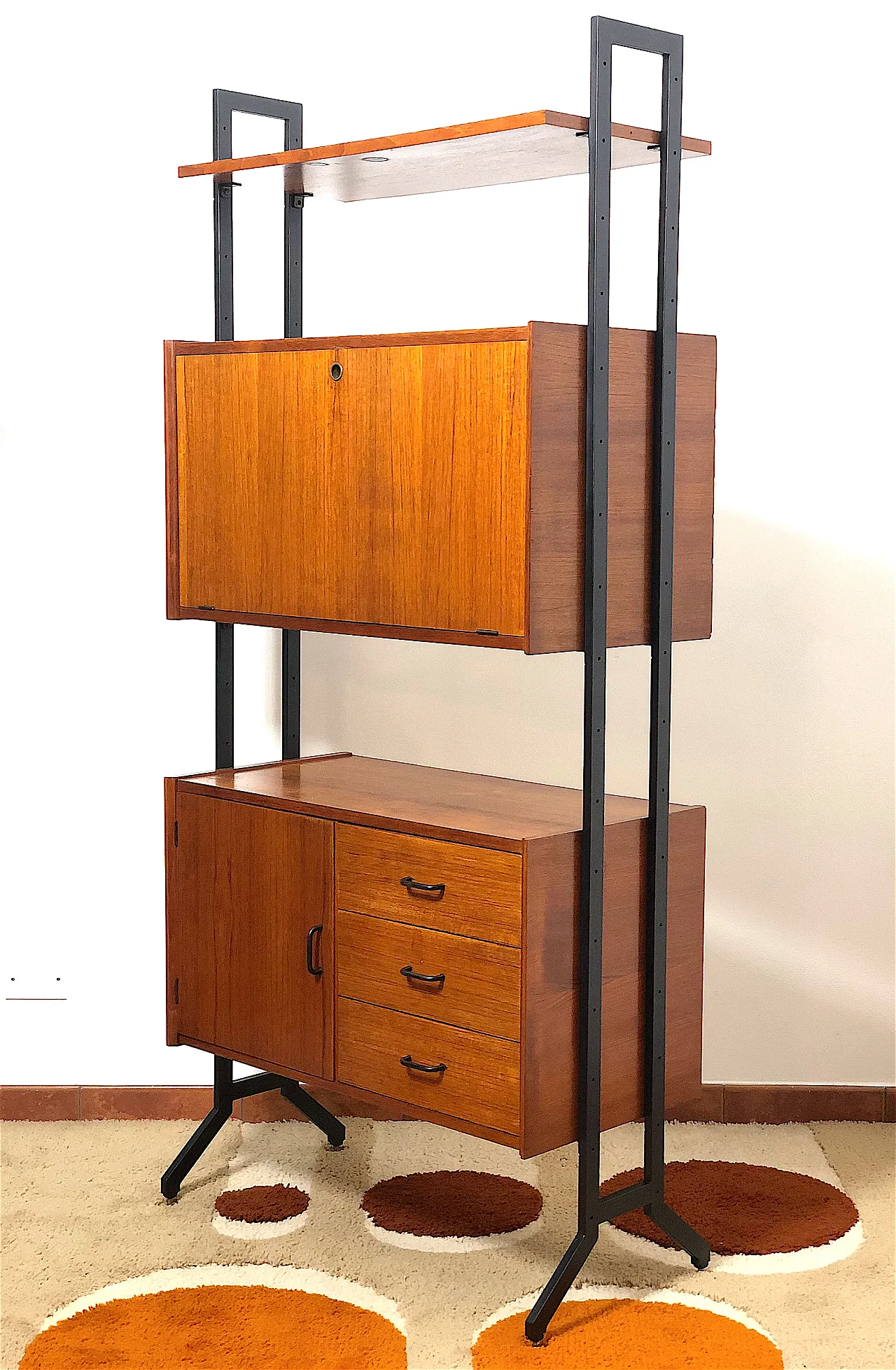 Bookshop with one span, 60s 12