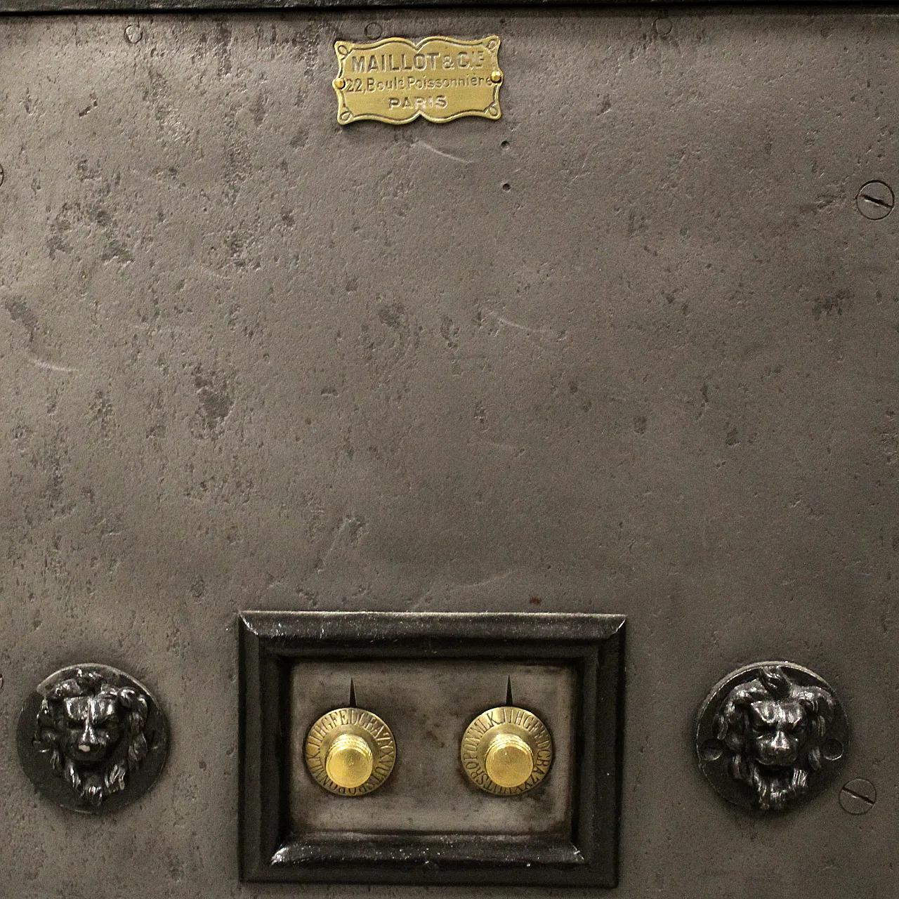 Iron safe, late 19th century 8