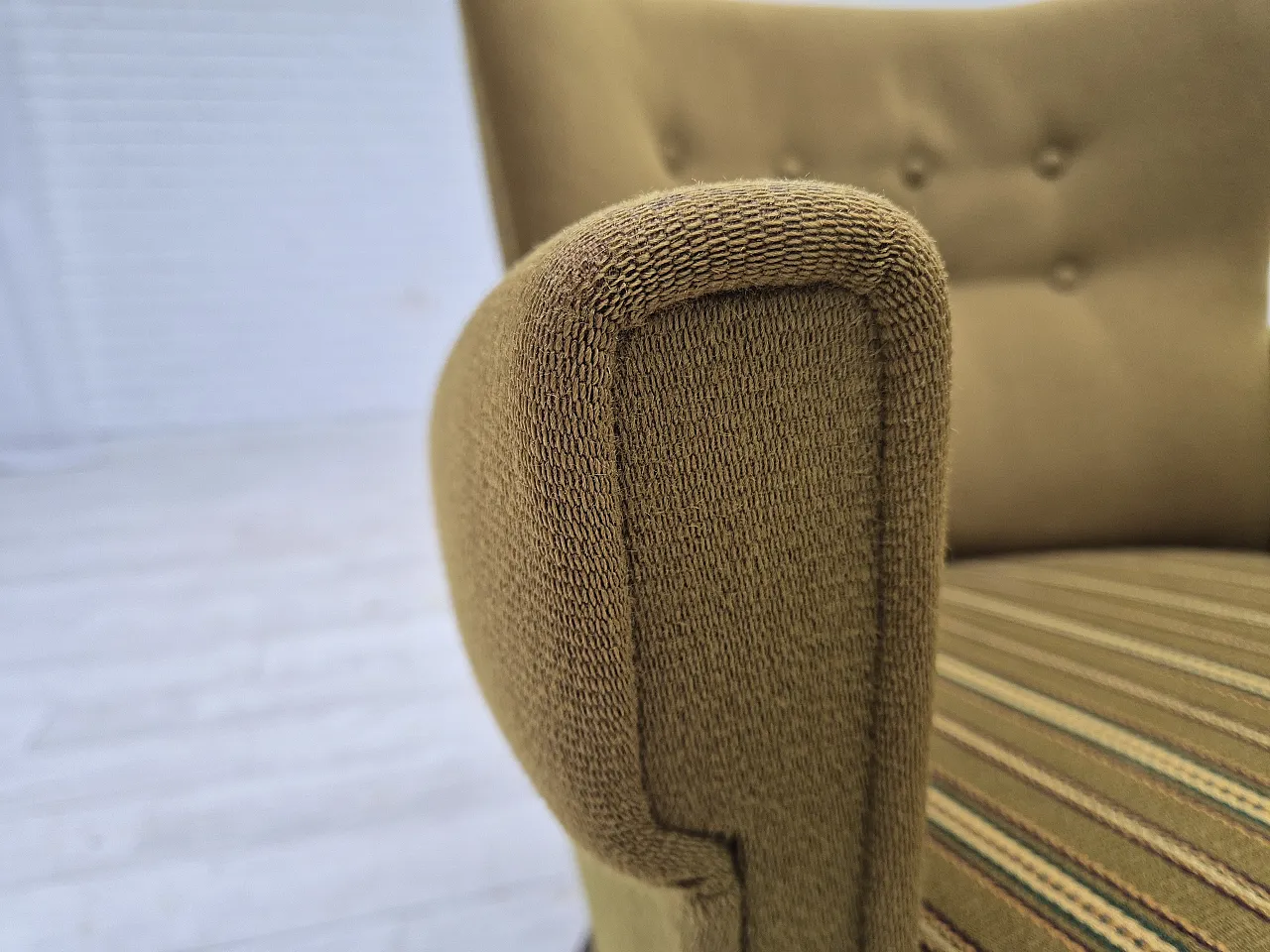 Danish lounge chair, green wool, oak wood, 70s 9