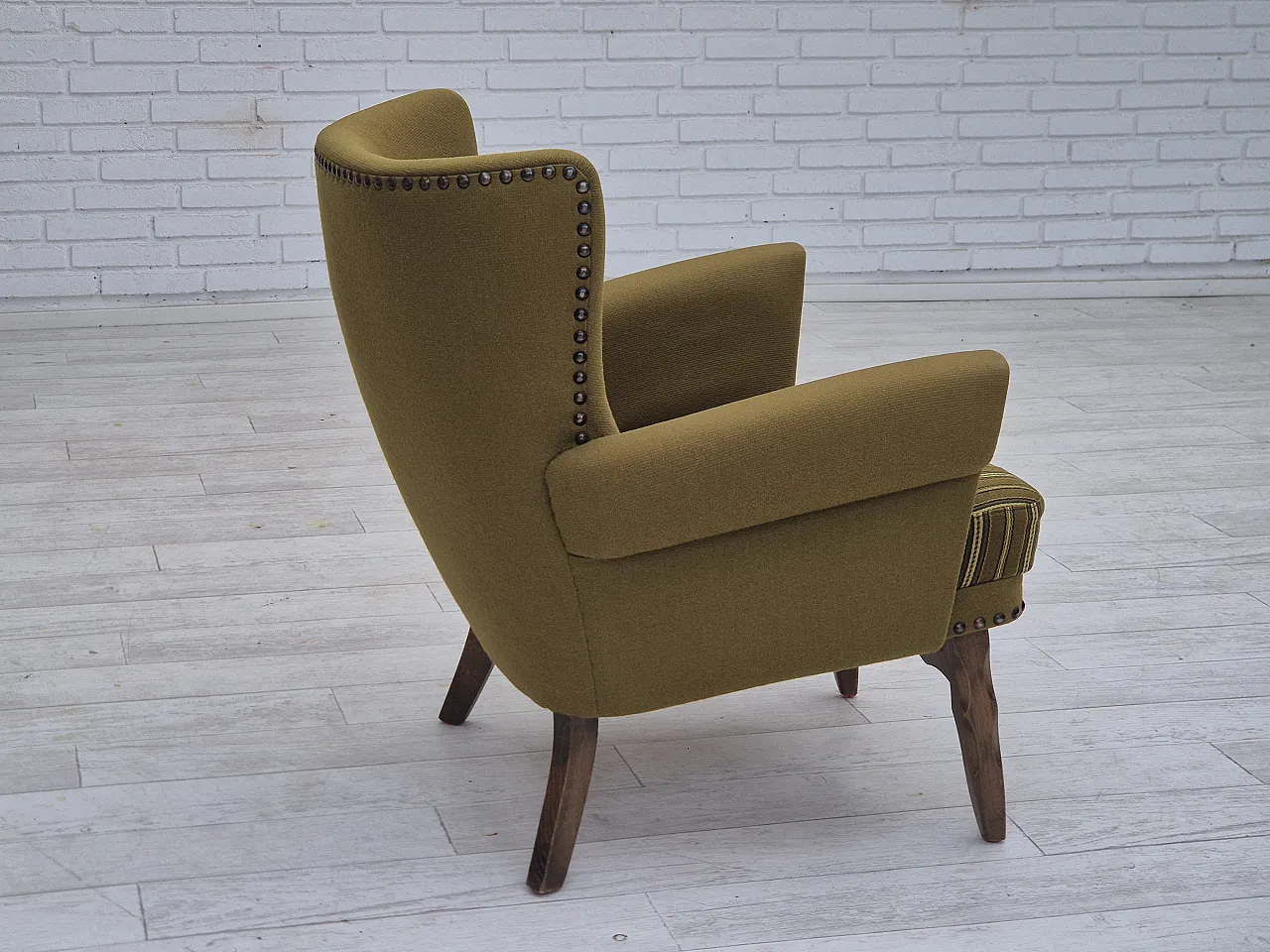 Danish lounge chair, green wool, oak wood, 70s 12