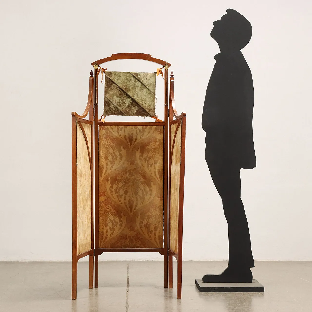 Separé a tre pannelli con velluto a motivi Liberty, fine '800 2
