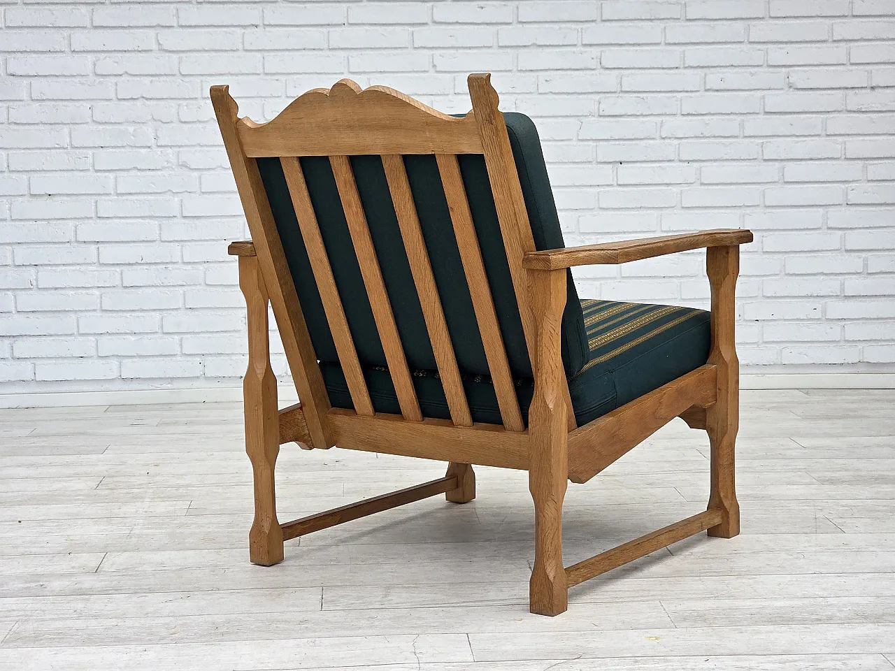 Scandinavian lounge chair, green wool, solid oak wood, 70s 10