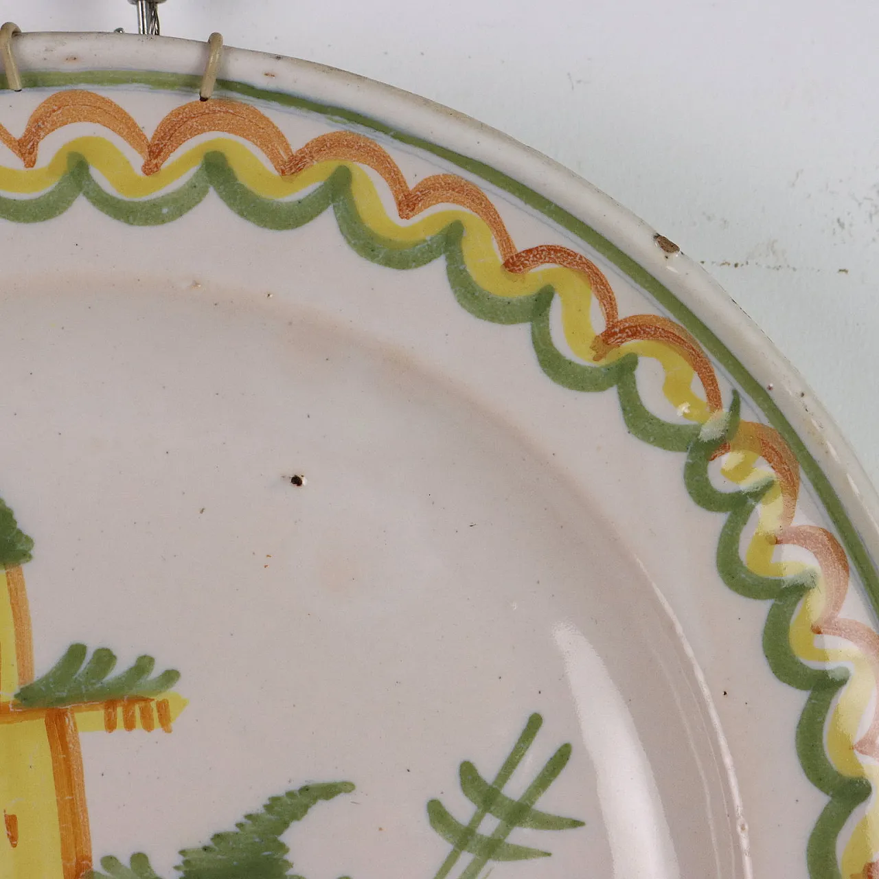 Piatto in maiolica policroma, '800 4