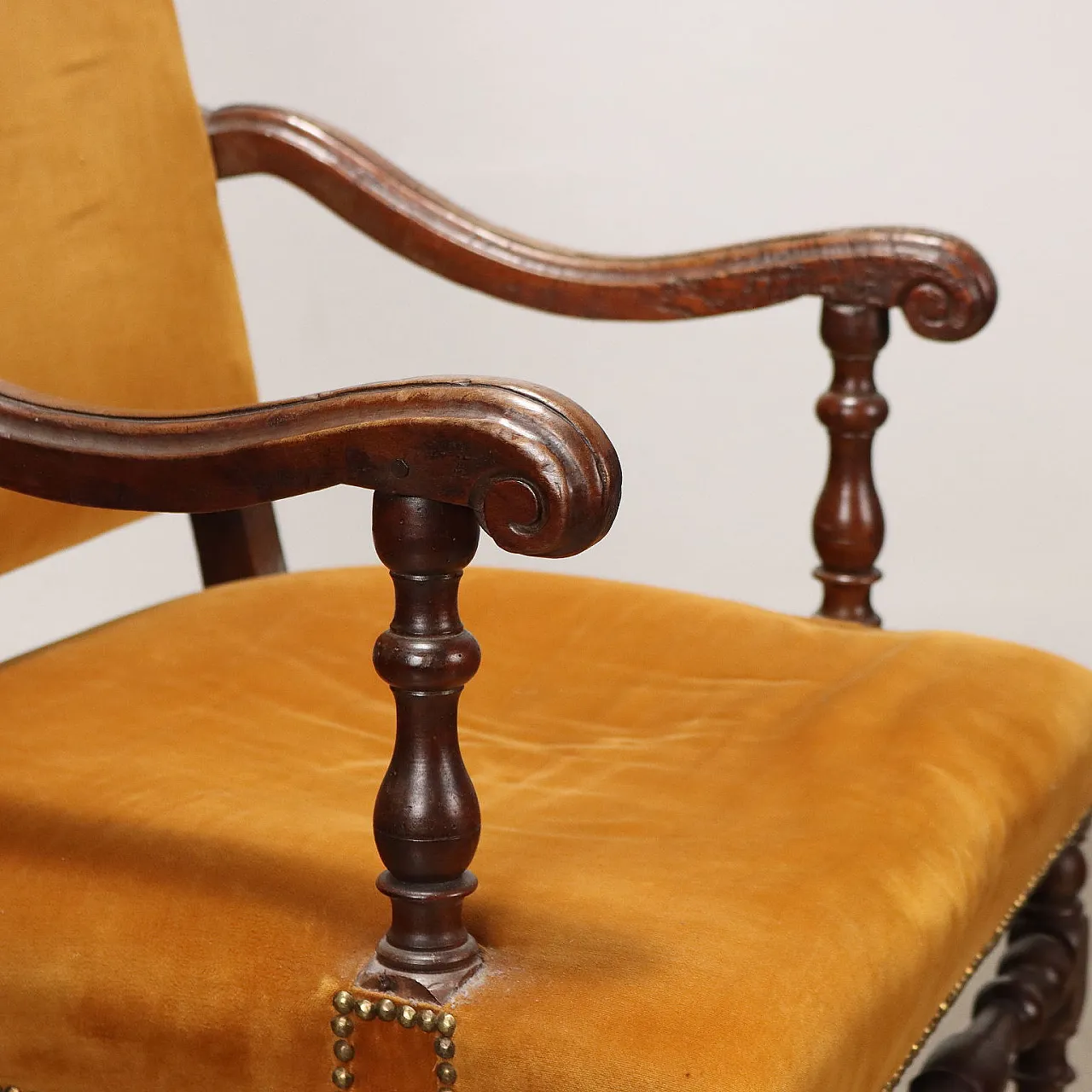 Walnut spool armchair with wavy arms & ochre fabric, 18th century 5