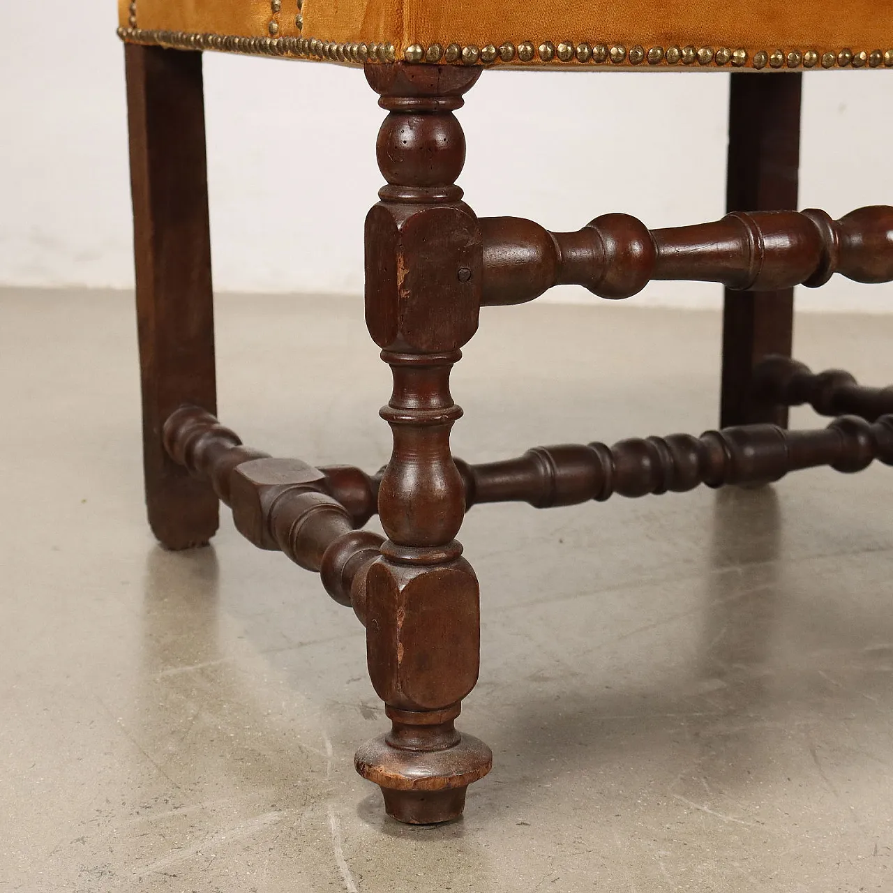 Walnut spool armchair with wavy arms & ochre fabric, 18th century 7