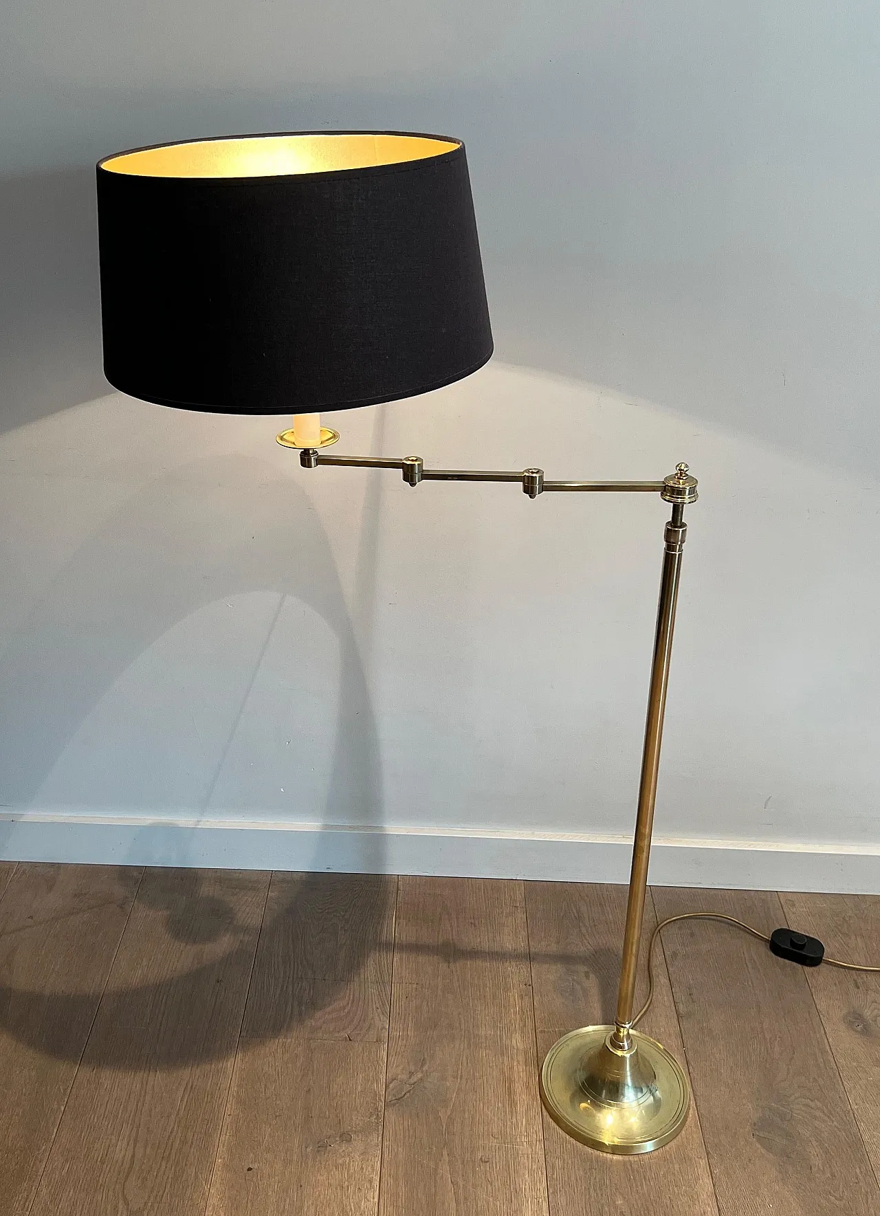 Coppia di lampade in ottone con braccio rimovibile, anni '40 7