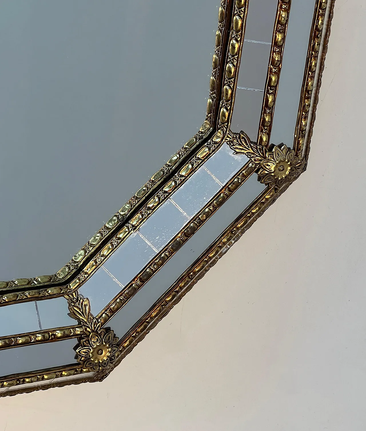 Octogonal multi-facets mirror with brass garlands, 1970s 18