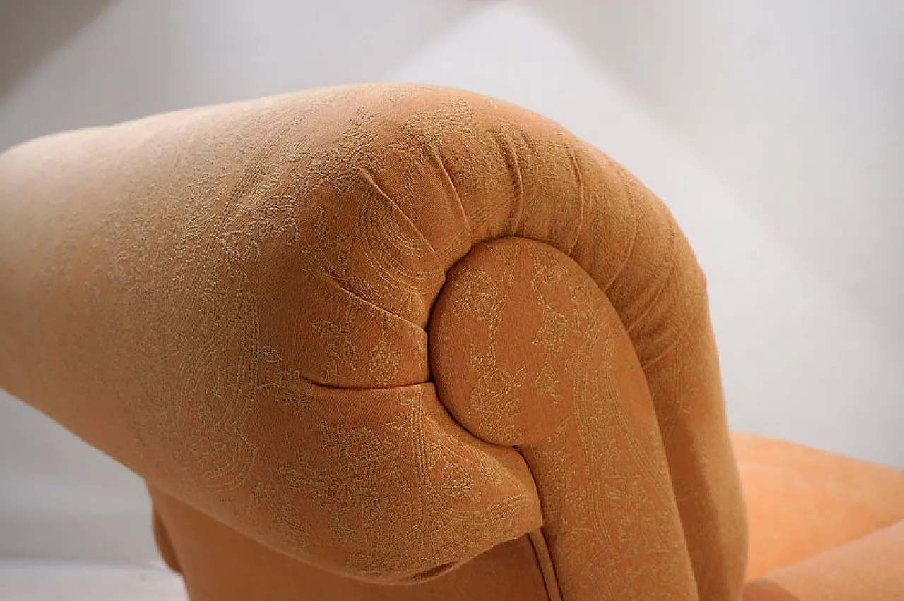 Poltrona con seduta profonda nello stile di Howard & Sons, fine '900 3