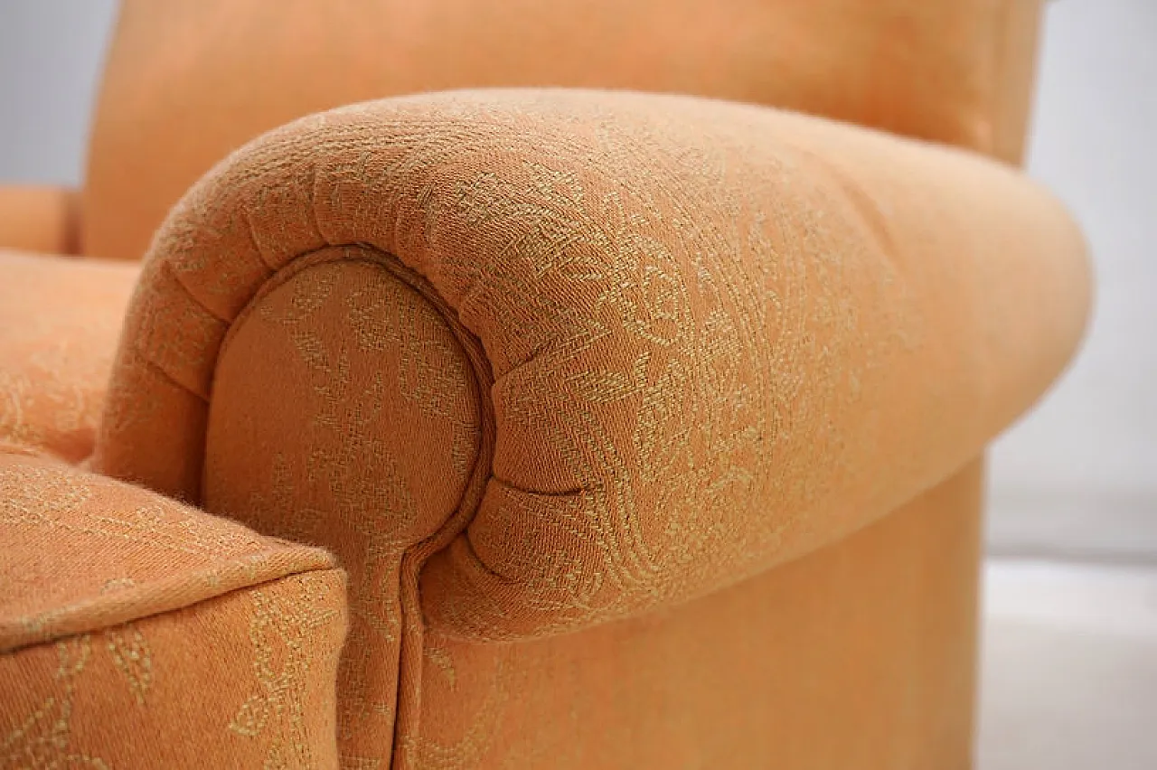 Poltrona con seduta profonda nello stile di Howard & Sons, fine '900 6