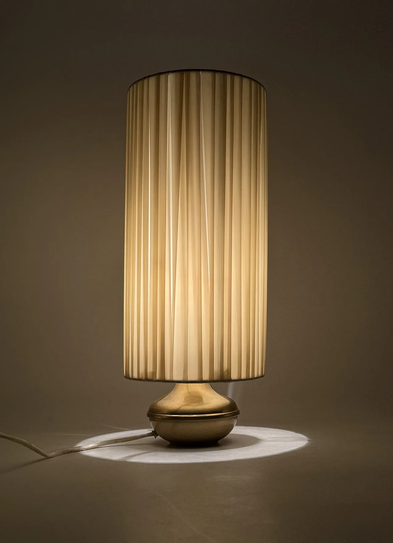Mid Century modern brass table lamp, 60s 10