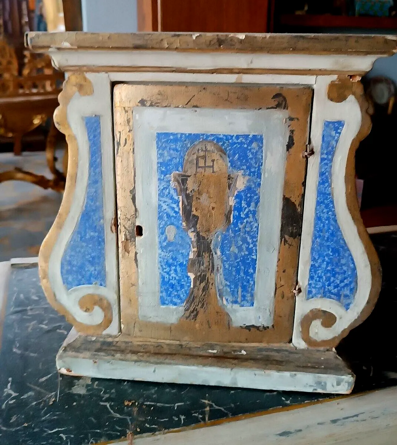 Tabernacolo in legno laccato e dorato, tardo '700 2