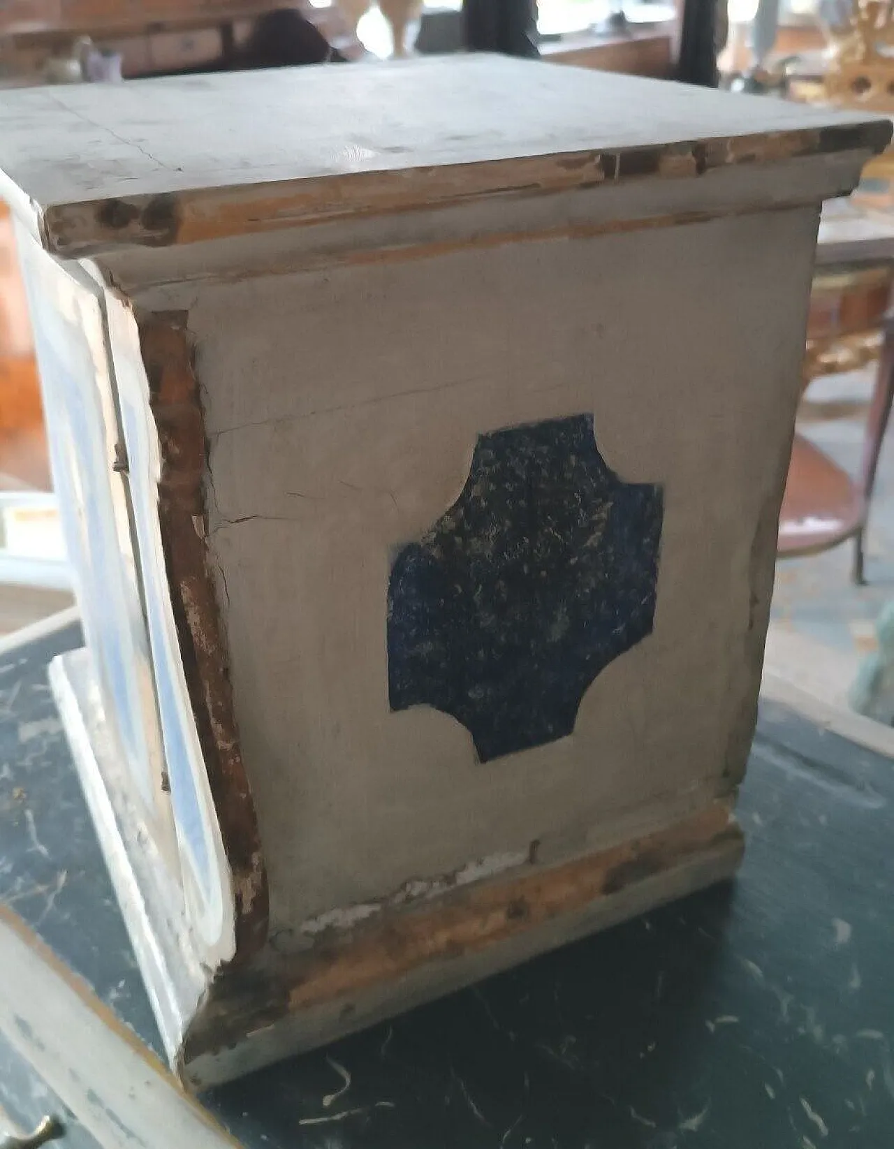 Tabernacolo in legno laccato e dorato, tardo '700 4