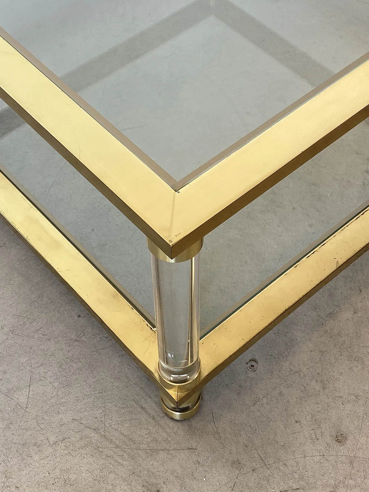 Table in brass and plexiglas 70s 8