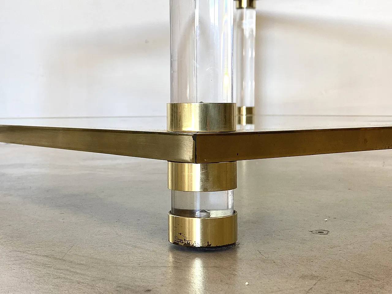 Table in brass and plexiglas 70s 8