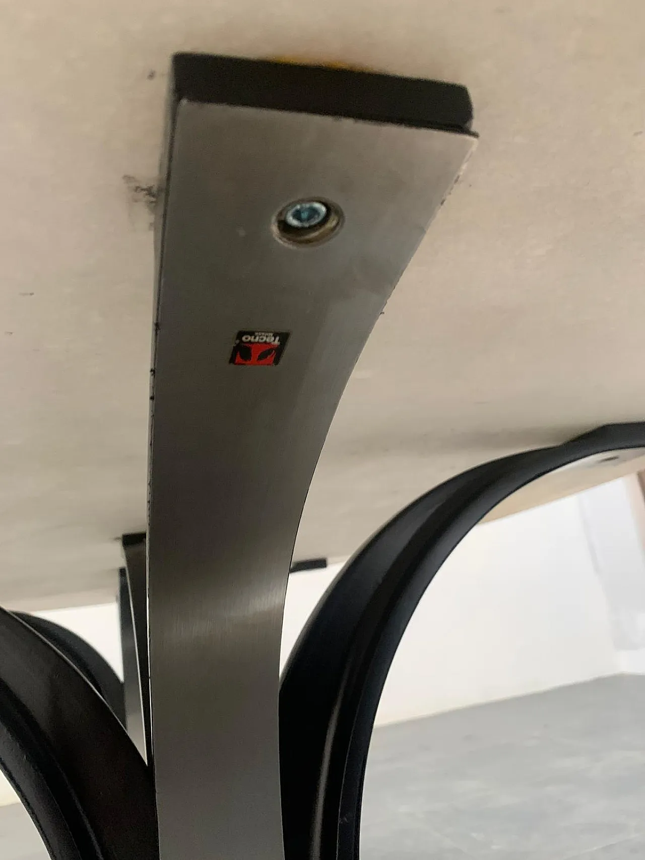 Oval Marble Table by Osvaldo Borsani and Eugenio Gerli, 1960 9