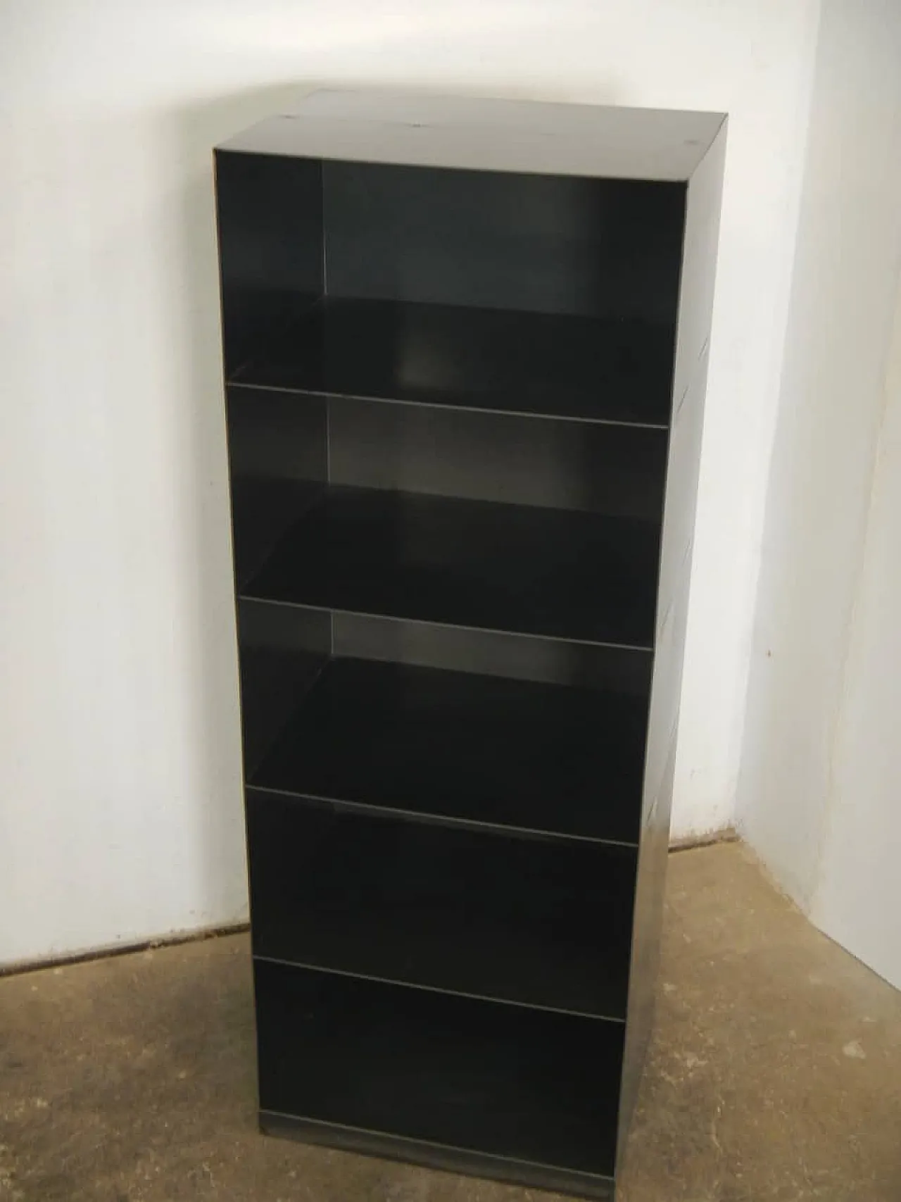 Scaffali in ferro nero 1980 5