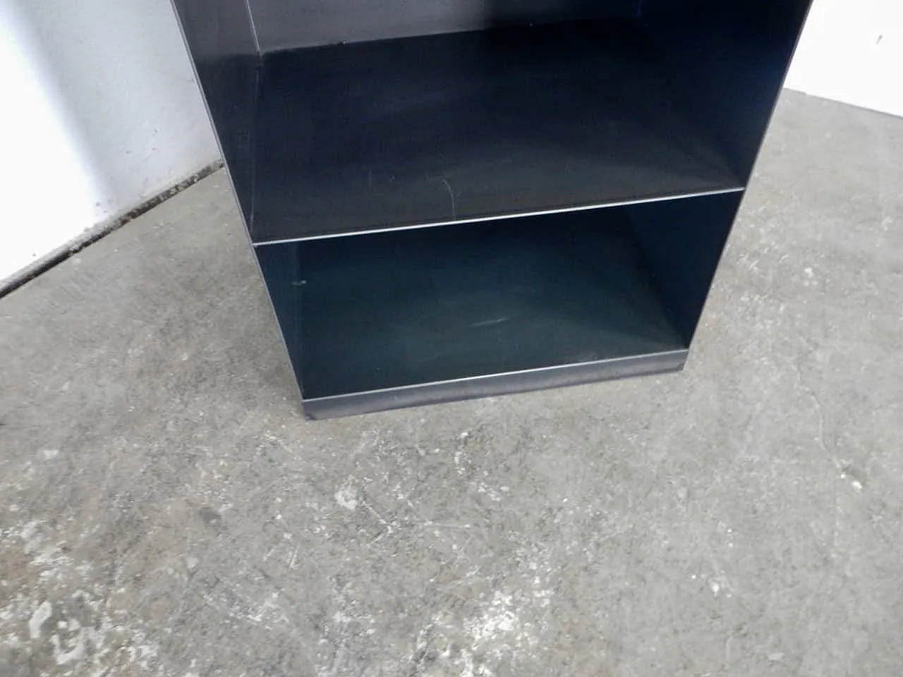 Scaffali in ferro nero 1980 10