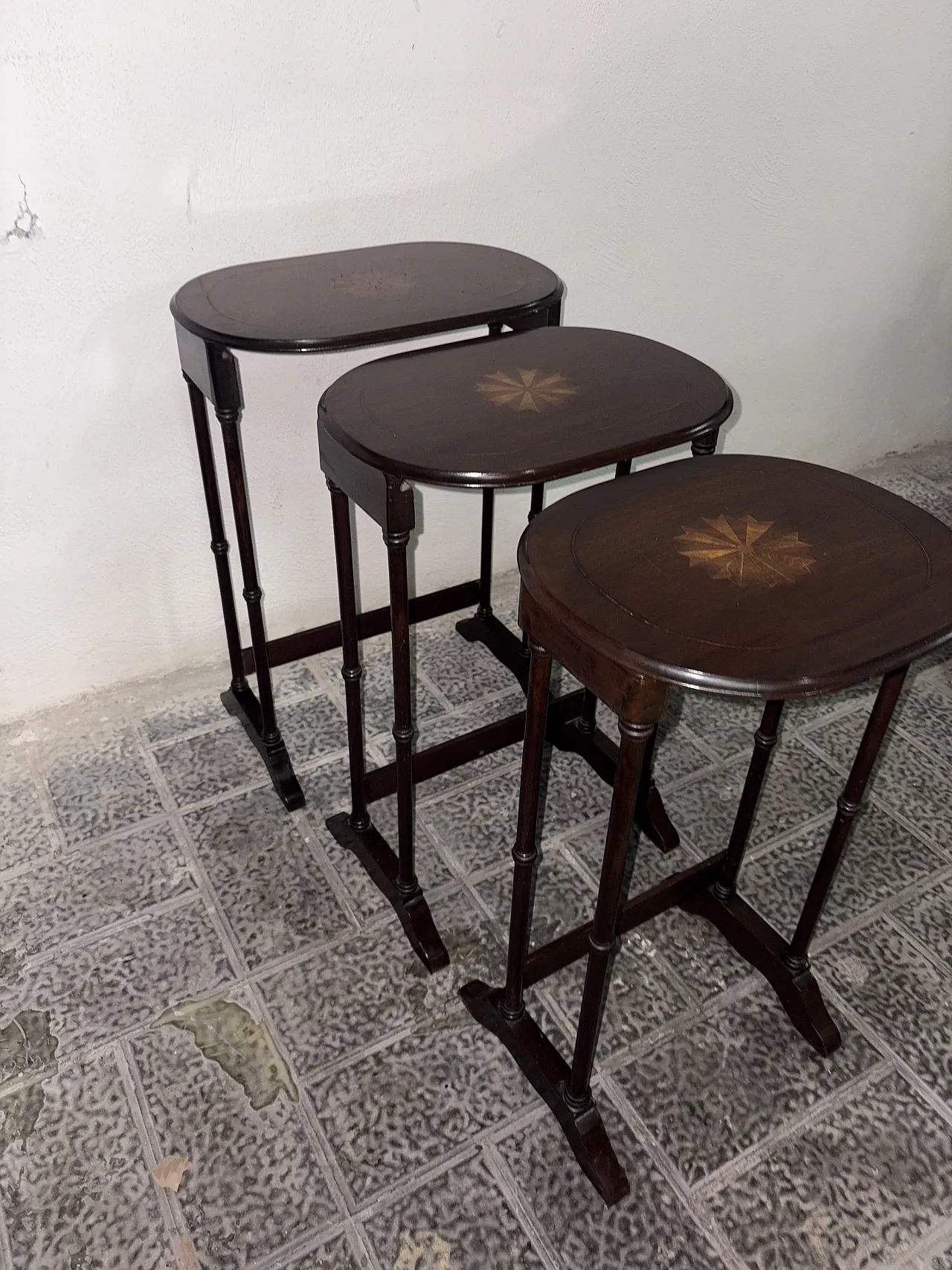 Tavolini impilabili, anni '50 1