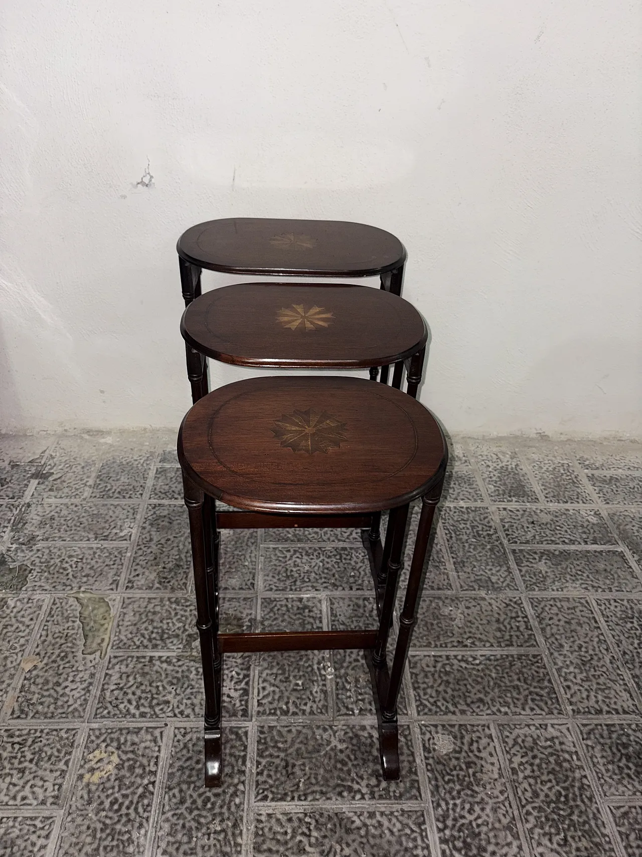 Tavolini impilabili, anni '50 2