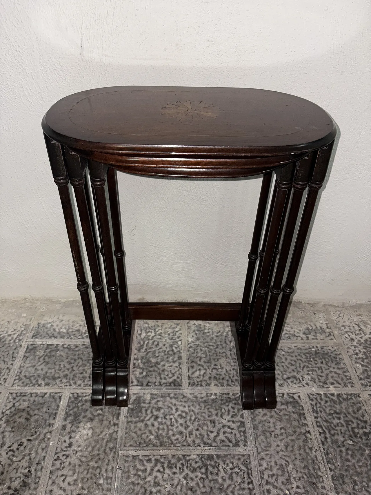 Tavolini impilabili, anni '50 9