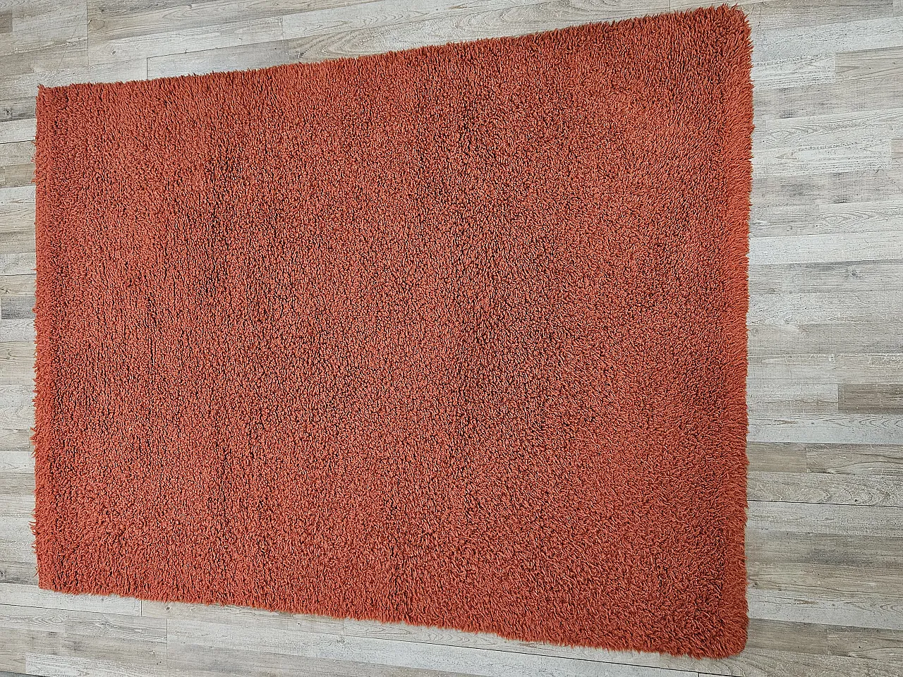 Rug Italian in red wool, 70s 1