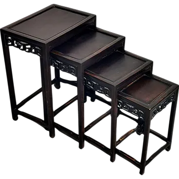 4 Tavolini nidificanti in legno in stile dinastia Qing, primo '900