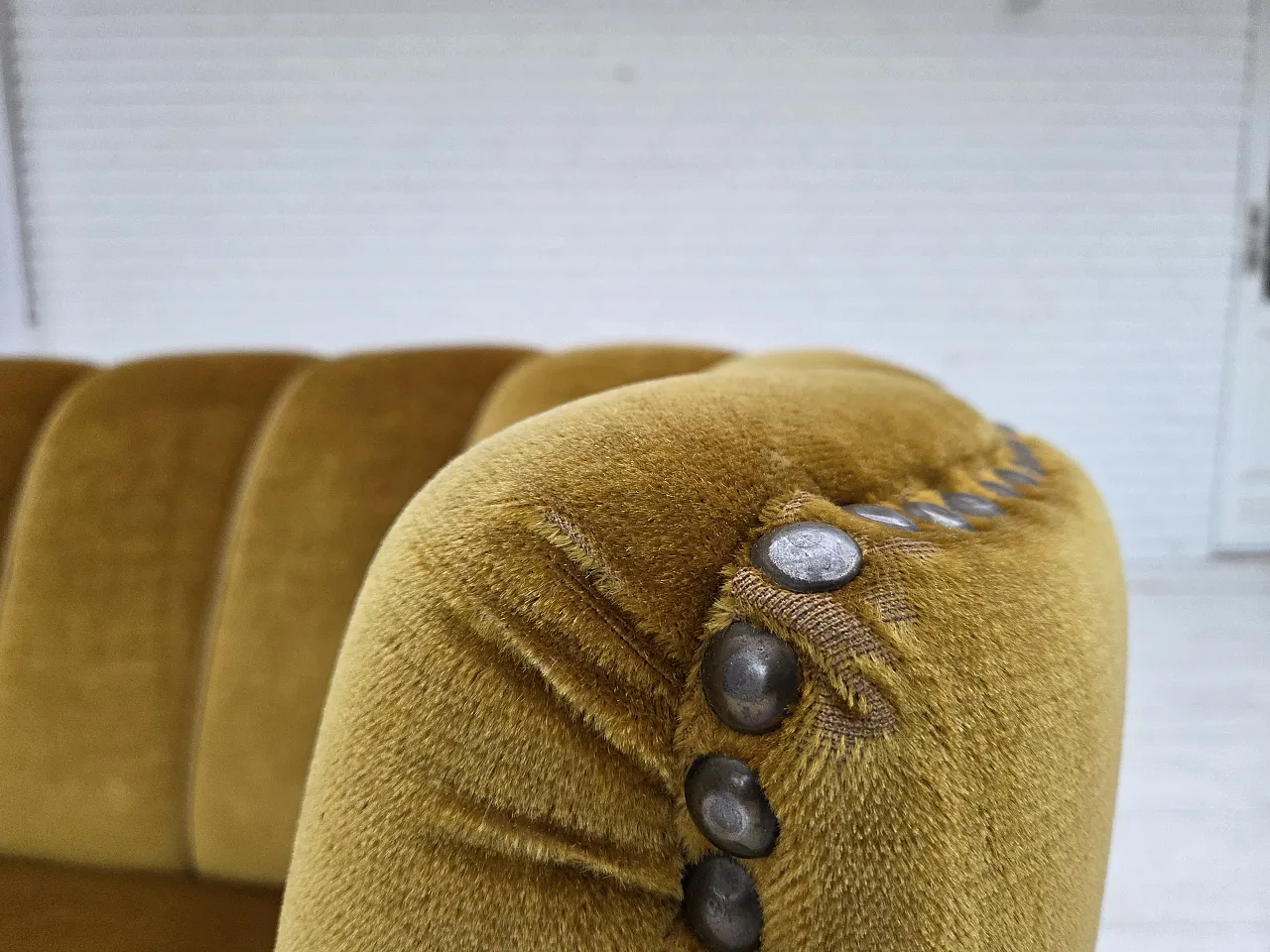 Danish 2-seater "Banan" sofa, green velour, 1960s 6