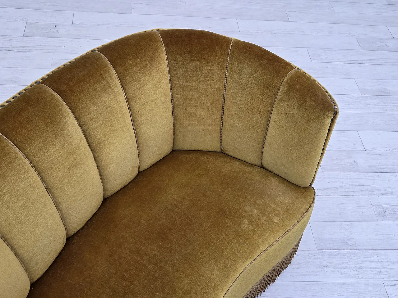 Danish 2-seater "Banan" sofa, green velour, 1960s 10