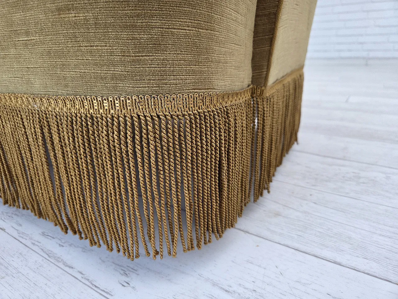 Divano danese a 2 posti, velluto verde chiaro originale, anni '70 3