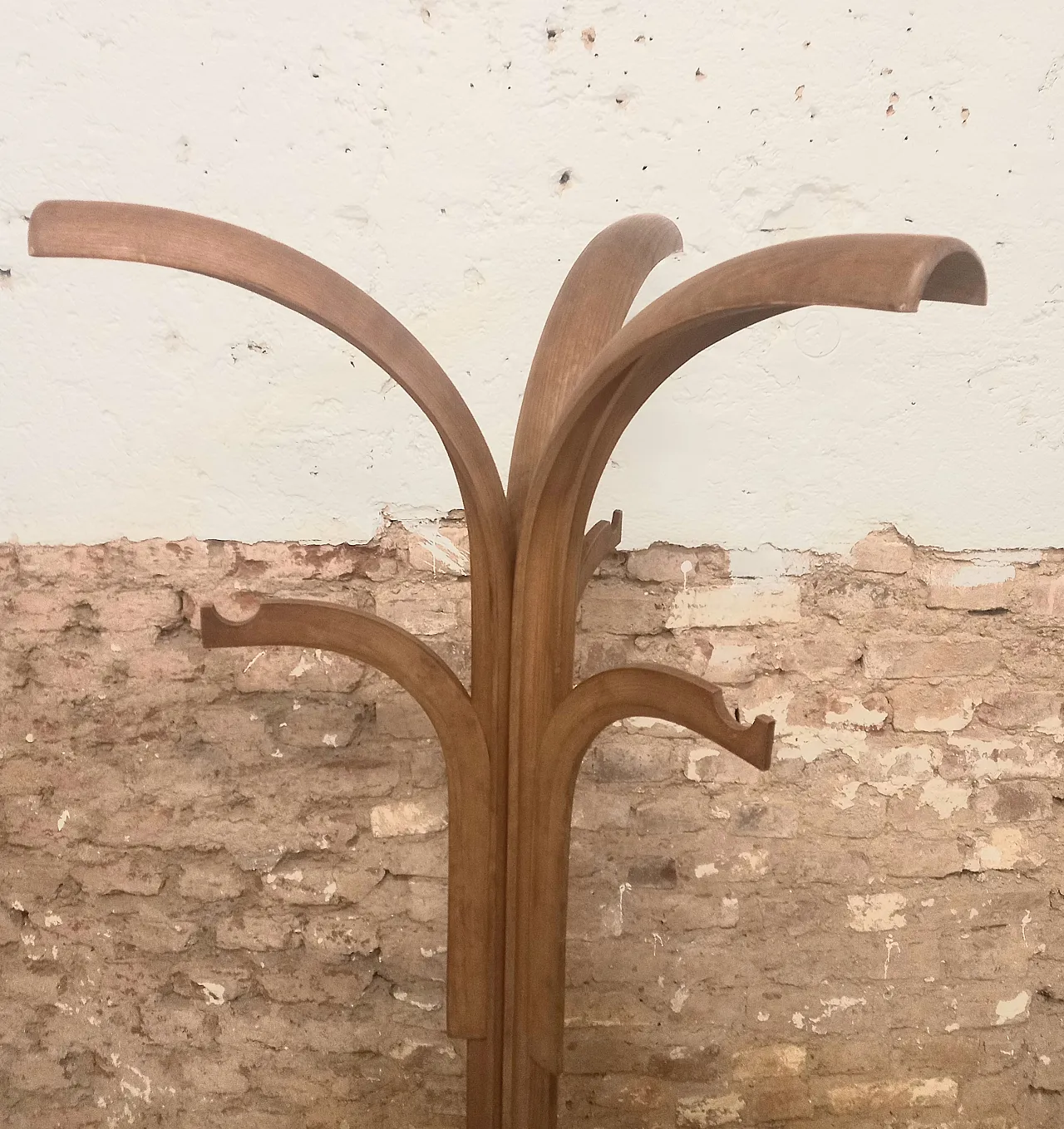 Cloth stand Giovanni Offredi per Crassevig, anni '70 2