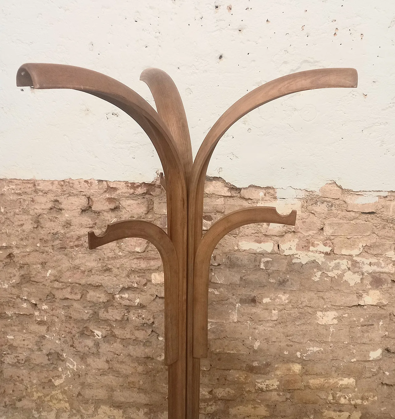 Cloth stand Giovanni Offredi per Crassevig, anni '70 5